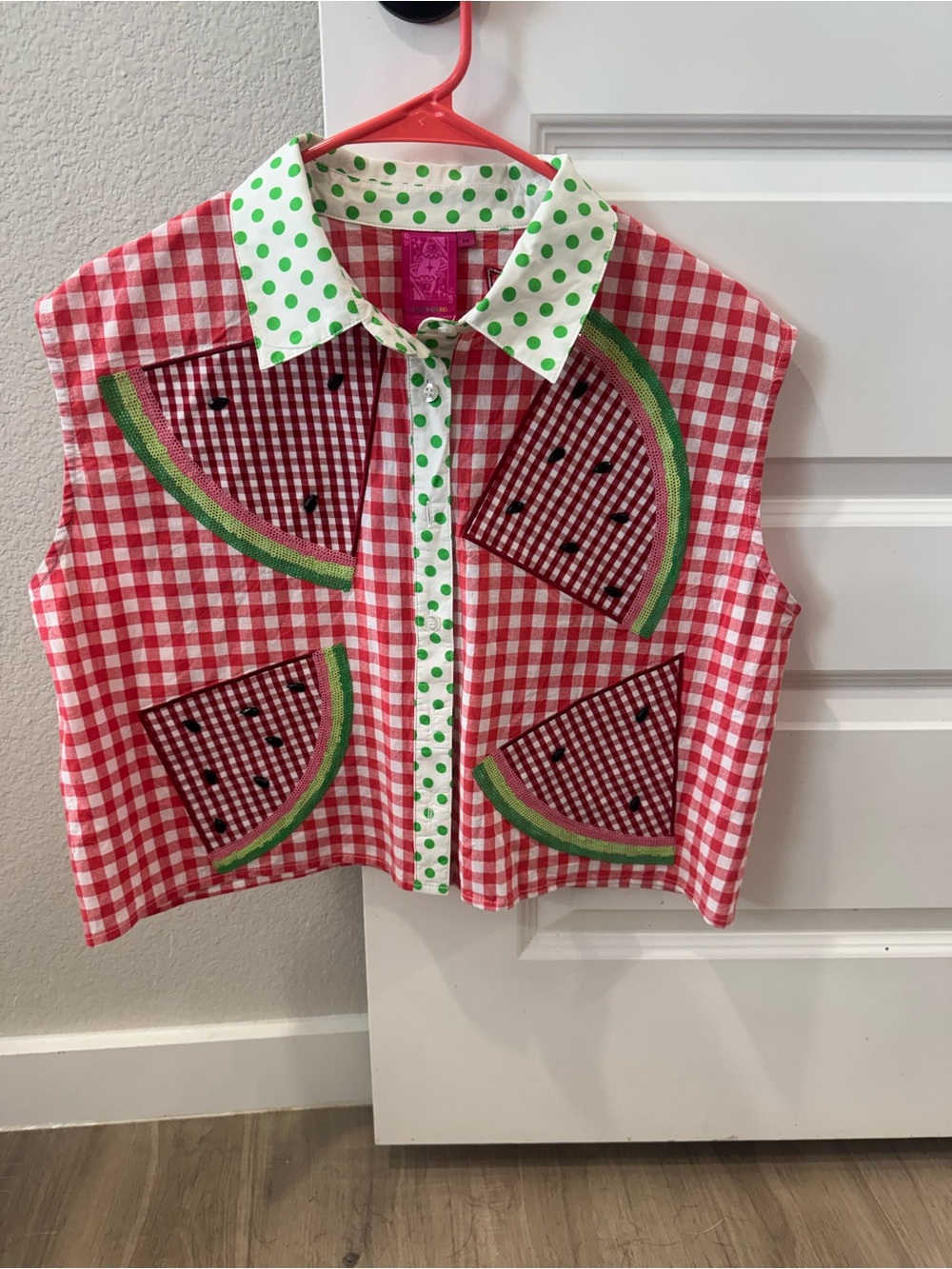 QUEEN OF SPARKLES watermelon blouse top. Size M